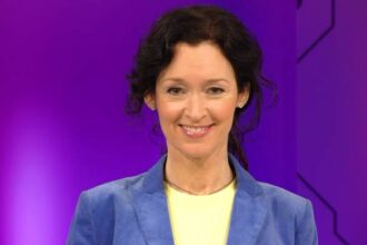 julia finkernagel wie alt